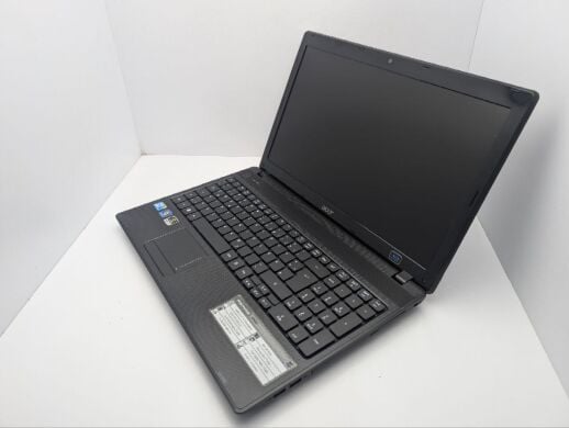 Ноутбук Acer Aspire 5742G / 15.6" (1366x768) TN / Intel Core i3-370M (2 (4) ядра по 2.4 - 2.5 GHz) / 6 GB DDR3 / 500 GB HDD / nVidia GeForce GT 420M, 1 GB GDDR3, 128-bit / WebCam / DVD-ROM