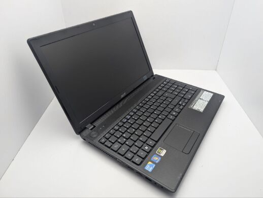 Ноутбук Acer Aspire 5742G / 15.6" (1366x768) TN / Intel Core i3-370M (2 (4) ядра по 2.4 - 2.5 GHz) / 6 GB DDR3 / 500 GB HDD / nVidia GeForce GT 420M, 1 GB GDDR3, 128-bit / WebCam / DVD-ROM