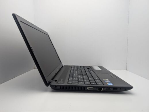 Ноутбук Acer Aspire 5742G / 15.6" (1366x768) TN / Intel Core i3-370M (2 (4) ядра по 2.4 - 2.5 GHz) / 6 GB DDR3 / 500 GB HDD / nVidia GeForce GT 420M, 1 GB GDDR3, 128-bit / WebCam / DVD-ROM