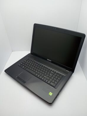 Ноутбук Acer Medion / 17.3" (1366x768) TN / Intel Core i5-3230M (2 (4) ядра по 2.6 - 3.2 GHz) / 8 GB DDR3 / 500 GB HDD / nVidia GeForce GT 730M, 2 GB GDDR3, 64-bit / WebCam