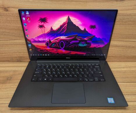 Ноутбук Dell Precision 5520 / 15.6" (3840x2160) IPS Touch / Intel Core i5-7440HQ (4 ядра по 2.8 - 3.8 GHz) / 16 GB DDR4 / 256 GB SSD / Intel HD Graphics 630 / HDMI / Windows 10
