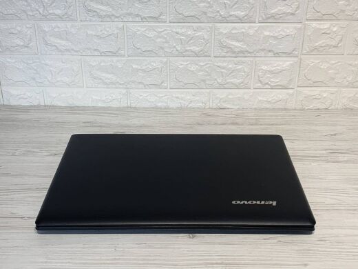 Ноутбук Lenovo G70-80 / 17.3" (1600x900) TN / Intel Core i3-5020U (2 (4) ядра по 2.2 GHz) / 8 GB DDR3 / 750 GB HDD / nVidia GeForce 920M, 2 GB DDR3, 64-bit / WebCam / DVD-ROM