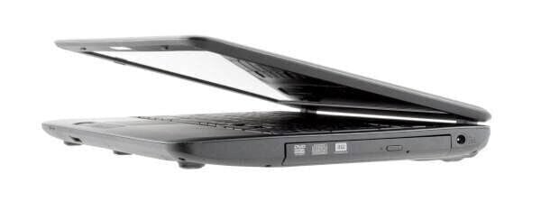 Ноутбук Toshiba Satellite C670 / 17.3" (1600x900) TN / Intel Core i5-2430M (2 (4) ядра по 2.4 - 3.0 GHz) / 8 GB DDR3 / 240 GB SSD / nVidia GeForce GT 520M, 1 GB DDR3, 64-bit / WebCam / DVD-RW / Win 10 Pro