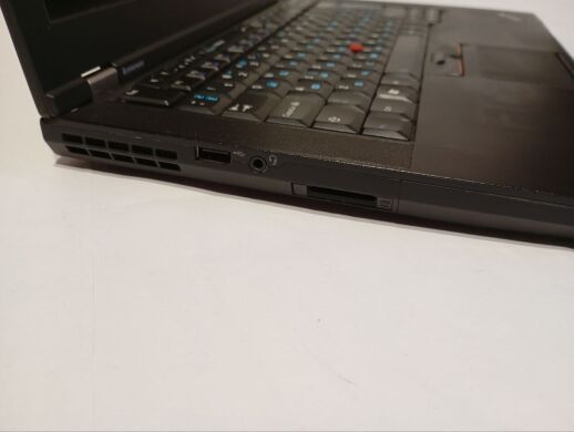 Ультрабук Б-класс Lenovo ThinkPad T420s / 14" (1600x900) TN / Intel Core i7-2640M (2 (4) ядра по 2.8 - 3.5 GHz) / 8 GB DDR3 / 500 GB HDD / nVidia NVS 4200M, 1 GB DDR3, 64-bit / WebCam / DVD-RW