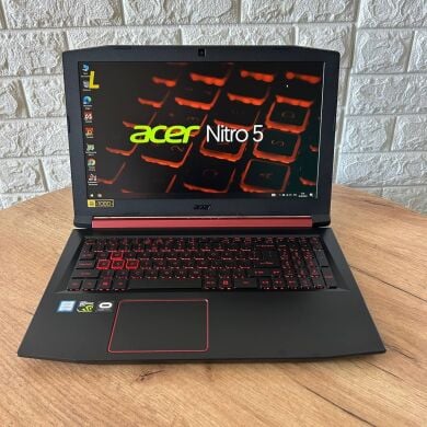 Игровой ноутбук Acer Nitro 5 AN515-53 / 15.6" (1920x1080) IPS / Intel Core i5-8300H (4 (8) ядра по 2.3 - 4.0 GHz) / 8 GB DDR4 / 256 GB SSD M.2 / nVidia GeForce GTX 1050 Ti, 4 GB GDDR5, 128-bit / WebCam