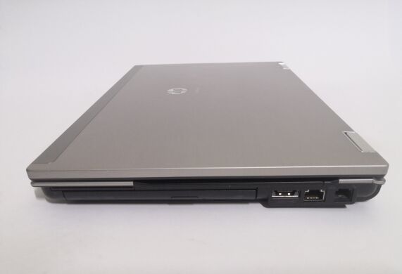 Ноутбук HP EliteBook 8440p / 14" (1600x900) TN / Intel Core i5-520M (2 (4) ядра по 2.4 - 2.93 GHz) / 4 GB DDR3 / 250 GB SSD / nVidia NVS 3100M, 512 MB GDDR3, 64-bit / WebCam / DVD-ROM