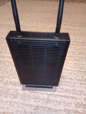 Неттоп LG CL600I USFF / Intel Celeron J4105 (4 ядра по 1.5 - 2.5 GHz) / 4 GB DDR4 / 16 GB SSD / Intel UHD Graphics 600 / Win 10