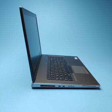 Мобільна робоча станція Dell Precision 7740 / 17.3" (1920x1080) IPS / Intel Core i7-9850H (6 (12) ядра по 2.6 - 4.6 GHz) / 32 GB DDR4 / 512 GB SSD / nVidia Quadro RTX 3000, 6 GB GDDR6, 192-bit / WebCam / Win 10 Pro