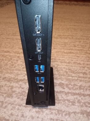 Неттоп LG CL600I USFF / Intel Celeron J4105 (4 ядра по 1.5 - 2.5 GHz) / 4 GB DDR4 / 16 GB SSD / Intel UHD Graphics 600 / Win 10