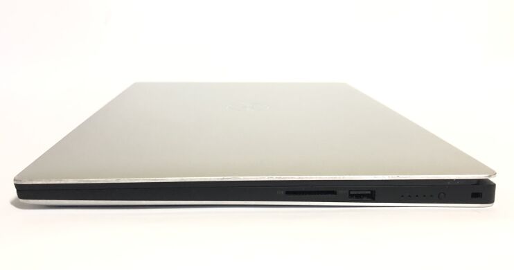 Мобильная рабочая станция Dell Precision 5530 / 15.6" (1920x1080) IPS / Intel Core i7-8850H (6 (12) ядра по 2.6 - 4.3 GHz) / 16 GB DDR4 / 512 GB SSD / nVidia Quadro P1000, 4 GB GDDR5, 128-bit / WebCam / Win 11 Pro