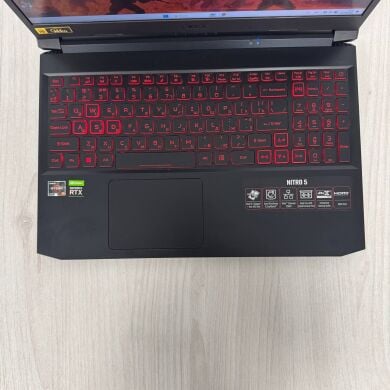 Ігровий ноутбук Б-клас Acer Nitro 5 AN515-45 / 15.6" (1920x1080) IPS / AMD Ryzen 5 5600H (6 (12) ядер по 3.0 - 4.2 GHz) / 16 GB DDR4 / 512 GB SSD NVMe / nVidia GeForce RTX 3050, 4 GB GDDR6, 128-bit / WebCam