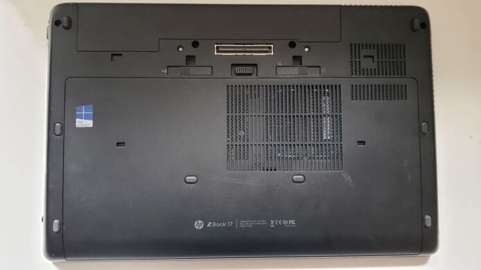 Мобільна робоча станція Б-клас HP ZBook 17 G1 / 17.3" (1920x1080) TN / Intel Core i7-4700MQ (4 (8) ядра по 2.4 - 3.4 GHz) / 16 GB DDR3 / 480 GB SSD + 500 GB HDD / nVidia Quadro K610M, 1 GB GDDR5, 64-bit / WebCam