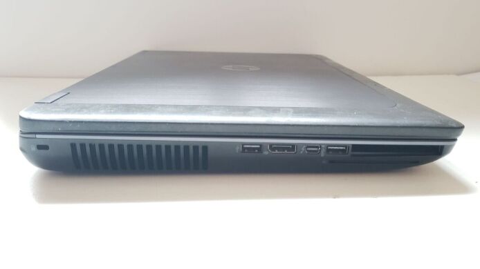 Мобільна робоча станція Б-клас HP ZBook 17 G1 / 17.3" (1920x1080) TN / Intel Core i7-4700MQ (4 (8) ядра по 2.4 - 3.4 GHz) / 16 GB DDR3 / 480 GB SSD + 500 GB HDD / nVidia Quadro K610M, 1 GB GDDR5, 64-bit / WebCam