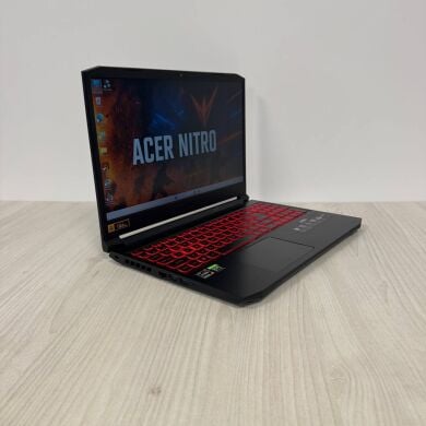 Ігровий ноутбук Б-клас Acer Nitro 5 AN515-45 / 15.6" (1920x1080) IPS / AMD Ryzen 5 5600H (6 (12) ядер по 3.0 - 4.2 GHz) / 16 GB DDR4 / 512 GB SSD NVMe / nVidia GeForce RTX 3050, 4 GB GDDR6, 128-bit / WebCam