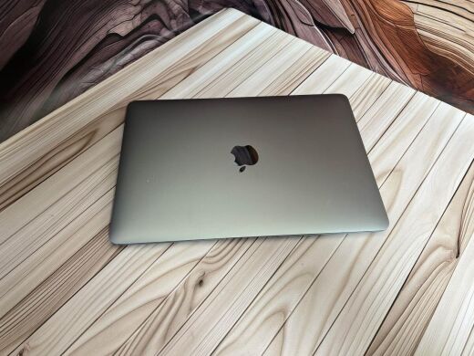 Нетбук Б-клас Apple MacBook 12 2016 / 12" (2304x1440) IPS / Intel Core m5-6Y54 (2 (4) ядра по 1.1 - 2.7 GHz) / 8 GB DDR3 / 512 GB SSD / Intel Iris Graphics 515 / WebCam / MacOS