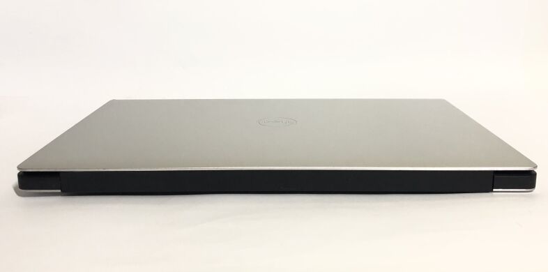 Мобильная рабочая станция Dell Precision 5530 / 15.6" (1920x1080) IPS / Intel Core i7-8850H (6 (12) ядра по 2.6 - 4.3 GHz) / 16 GB DDR4 / 512 GB SSD / nVidia Quadro P1000, 4 GB GDDR5, 128-bit / WebCam / Win 11 Pro