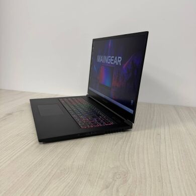 Ігровий ультрабук Б-клас MainGear Vector Pro MG-VCP17A / 17.3" (2560x1440) IPS / AMD Ryzen 9 5900HX (8 (16) ядер по 3.3 - 4.6 GHz) / 16 GB DDR4 / 1000 GB SSD NVMe / nVidia GeForce RTX 3070, 8 GB GDDR6, 256-bit / WebCam