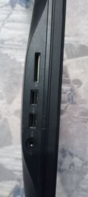 Моноблок Б-клас Dell Optiplex 9030 All-in-One / 23" (1920x1080) TN / Intel Core i5-4590S (4 ядра по 3.0 - 3.7 GHz) / 8 GB DDR3 / 240 GB SSD / Intel HD Graphics 4600