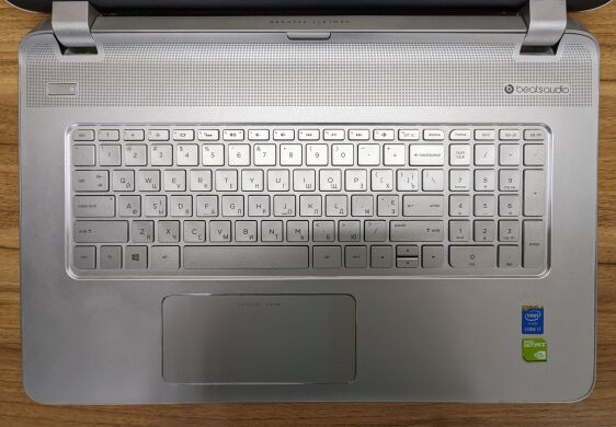 Ноутбук Б-клас HP ENVY m7-a211dx / 17.3" (1920x1080) WVA Touch / Intel Core i7-5500U (2 (4) ядра по 2.4 - 3.0 GHz) / 16 GB DDR3 / 480 GB SSD / nVidia GeForce 840M, 2 GB DDR3, 64-bit / WebCam / Windows 10 Ноутбук Б-клас HP ENVY m7-a211dx / 17.3" (1920x1080) WVA Touch / Intel Core i7-5500U (2 (4) ядра по 2.4 - 3.0 GHz) / 16 GB DDR3 / 480 GB SSD / nVidia GeForce 840M, 2 GB DDR3, 64-bit / WebCam / Windows 10
