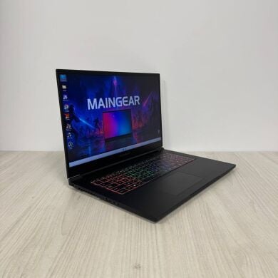 Ігровий ультрабук Б-клас MainGear Vector Pro MG-VCP17A / 17.3" (2560x1440) IPS / AMD Ryzen 9 5900HX (8 (16) ядер по 3.3 - 4.6 GHz) / 16 GB DDR4 / 1000 GB SSD NVMe / nVidia GeForce RTX 3070, 8 GB GDDR6, 256-bit / WebCam