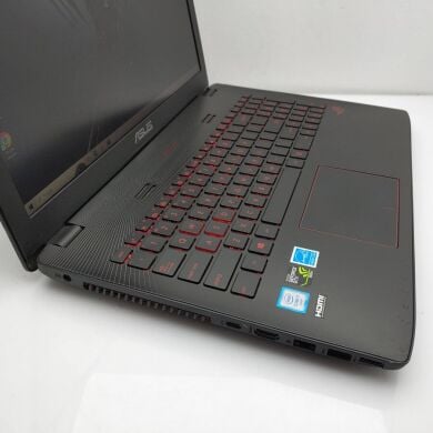 Ігровий ноутбук Asus ROG ZX50VW / 15.6" (1920x1080) TN / Intel Core i7-6700HQ (4 (8) ядра по 2.6 - 3.5 GHz) / 8 GB DDR4 / 500 GB SSD / nVidia GeForce GTX 960, 2 GB GDDR5, 128-bit / WebCam /  DVD-ROM / Win 10 Home