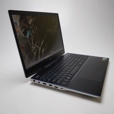 Игровой ноутбук Б-класс Dell G3 15 3500 / 15.6" (1920x1080) IPS / Intel Core i5-10300H (4 (8) ядра по 2.5 - 4.5 GHz) / 16 GB DDR4 / 512 GB SSD / nVidia GeForce GTX 1660 Ti, 6 GB GDDR6, 192-bit / WebCam / Win 11 Home