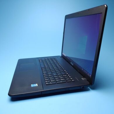 Ноутбук Asus X751MD / 17.3" (1600x900) TN / Intel Pentium N3540 (4 ядра по 2.16 - 2.66 GHz) / 8 GB DDR3 / 480 GB SSD / nVidia GeForce 820M, 1 GB DDR3, 64-bit / WebCam / DVD-ROM / Win 10 Pro