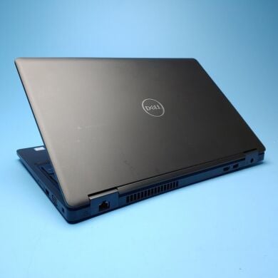 Ноутбук Dell Latitude 5590 / 15.6" (1366x768) TN / Intel Core i5-8350U (4 (8) ядра по 1.7 - 3.6 GHz) / 8 GB DDR4 / 240 GB SSD / Intel UHD Graphics 620 / WebCam / Win 10 Pro Ноутбук Dell Latitude 5590 / 15.6" (1366x768) TN / Intel Core i5-8350U (4 (8) ядра по 1.7 - 3.6 GHz) / 8 GB DDR4 / 240 GB SSD / Intel UHD Graphics 620 / WebCam / Win 10 Pro