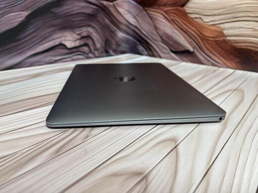 Нетбук Б-клас Apple MacBook 12 2016 / 12" (2304x1440) IPS / Intel Core m5-6Y54 (2 (4) ядра по 1.1 - 2.7 GHz) / 8 GB DDR3 / 512 GB SSD / Intel Iris Graphics 515 / WebCam / MacOS