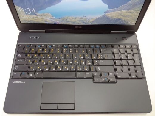 Игровой ноутбук Dell Latitude E5540 / 15.6" (1366x768) TN LED / Intel Core i5-4310U (2 (4) ядра по 2.0 - 3.0 GHz) / 8 GB DDR3 / 500 GB HDD / nVidia GeFroce GT 720M 2 GB / WebCam / DVD-RW