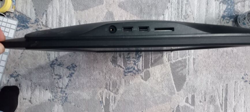 Моноблок Б-клас Dell Optiplex 9030 All-in-One / 23" (1920x1080) TN / Intel Core i5-4590S (4 ядра по 3.0 - 3.7 GHz) / 8 GB DDR3 / 240 GB SSD / Intel HD Graphics 4600