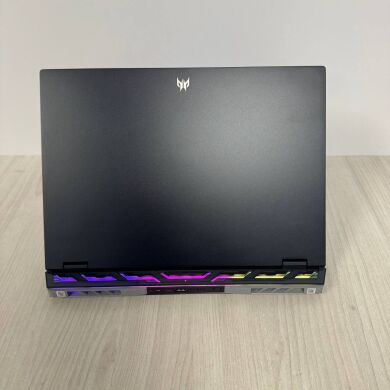 Ігровий ноутбук Acer Predator Helios 16 PH16-71 / 16" (2560x1600) IPS / Intel Core i7-13700HX (16 (24) ядер по 3.7 - 5.0 GHz) / 16 GB DDR5 / 1000 GB SSD NVMe / nVidia GeForce RTX 4060, 8 GB GDDR6, 128-bit / WebCam
