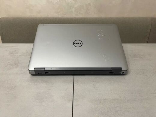 Ігровий ноутбук Б-клас Dell Latitude E6540 / 15.6" (1920x1080) IPS / Intel Core i7-4810MQ (4 (8) ядра по 2.8 - 3.8 GHz) / 16 GB DDR3 / 256 GB SSD NEW / AMD Radeon HD 8790M, 2 GB GDDR5, 128-bit / WebCam / DVD-RW / HDMI