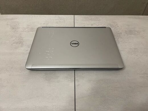 Ігровий ноутбук Б-клас Dell Latitude E6540 / 15.6" (1920x1080) IPS / Intel Core i7-4810MQ (4 (8) ядра по 2.8 - 3.8 GHz) / 16 GB DDR3 / 256 GB SSD NEW / AMD Radeon HD 8790M, 2 GB GDDR5, 128-bit / WebCam / DVD-RW / HDMI