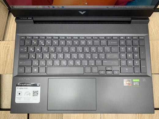 Ігровий ноутбук Б-клас HP Victus 16-E1123NW / 16.1" (1920x1080) IPS / AMD Ryzen 7 6800H (8 (16) ядер по 3.2 - 4.7 GHz) / 16 GB DDR4 / 1000 GB SSD M.2 / nVidia GeForce RTX 3050 Ti, 4 GB GDDR6, 128-bit / WebCam Ігровий ноутбук Б-клас HP Victus 16-E1123NW / 16.1" (1920x1080) IPS / AMD Ryzen 7 6800H (8 (16) ядер по 3.2 - 4.7 GHz) / 16 GB DDR4 / 1000 GB SSD M.2 / nVidia GeForce RTX 3050 Ti, 4 GB GDDR6, 128-bit / WebCam
