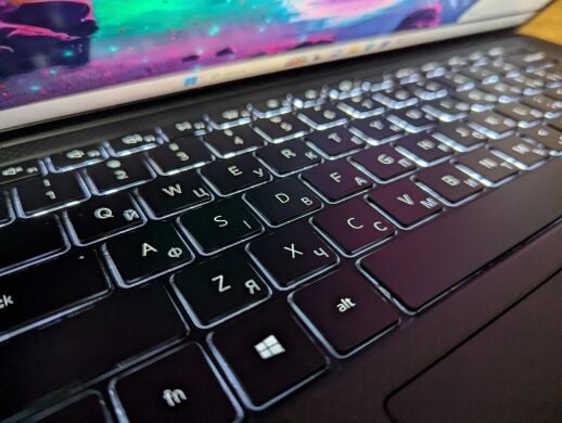 Ігровий ноутбук Dell XPS 15 9510 / 15.6" (1920x1080) IPS / Intel Core i7-11800H (8 (16) ядер по 2.3 - 4.6 GHz) / 16 GB DDR4 / 512 GB SSD / nVidia GeForce RTX 3050 Ti, 4 GB GDDR6, 128-bit / WebCam / USB Type-C / Windows 11