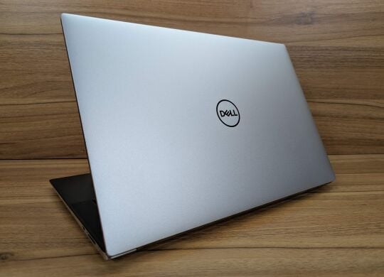 Ігровий ноутбук Dell XPS 15 9510 / 15.6" (1920x1080) IPS / Intel Core i7-11800H (8 (16) ядер по 2.3 - 4.6 GHz) / 16 GB DDR4 / 512 GB SSD / nVidia GeForce RTX 3050 Ti, 4 GB GDDR6, 128-bit / WebCam / USB Type-C / Windows 11