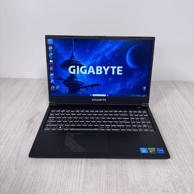 Игровой ноутбук Gigabyte G5 KF5 / 15.6" (1920x1080) IPS / Intel Core i7-12650H (10 (16) ядер по 2.3 - 4.7 GHz) / 16 GB DDR4 / 512 GB SSD / nVidia GeForce RTX 4060, 8 GB GDDR6, 128-bit / WebCam