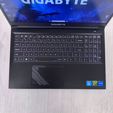 Игровой ноутбук Gigabyte G5 KF5 / 15.6" (1920x1080) IPS / Intel Core i7-12650H (10 (16) ядер по 2.3 - 4.7 GHz) / 16 GB DDR4 / 512 GB SSD / nVidia GeForce RTX 4060, 8 GB GDDR6, 128-bit / WebCam