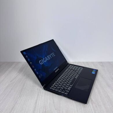 Игровой ноутбук Gigabyte G5 KF5 / 15.6" (1920x1080) IPS / Intel Core i7-12650H (10 (16) ядер по 2.3 - 4.7 GHz) / 16 GB DDR4 / 512 GB SSD / nVidia GeForce RTX 4060, 8 GB GDDR6, 128-bit / WebCam