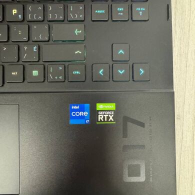 Игровой ноутбук HP Omen 17-ck0020ca / 17.3" (2560x1440) IPS / Intel Core i7-11800H (8 (16) ядер по 2.3 - 4.6 GHz) / 16 GB DDR4 / 1000 GB SSD M.2 NVMe / nVidia GeForce RTX 3070, 8 GB GDDR6, 256-bit / WebCam