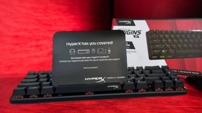 Механічна ігрова дротова клавіатура HyperX Alloy Origins Aqua / повнорозмірна / чорна