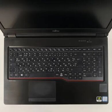 Мобільна робоча станція Б-клас Fujitsu Celsius H780 / 15.6" (1920x1080) IPS / Intel Core i7-8750H (6 (12) ядер по 2.2 - 4.1 GHz) / 16 GB DDR4 / 512 GB SSD / nVidia Quadro P600, 4 GB GDDR5, 128-bit / USB Type-C / HDMI / WebCam