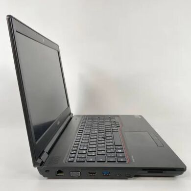 Мобільна робоча станція Б-клас Fujitsu Celsius H780 / 15.6" (1920x1080) IPS / Intel Core i7-8750H (6 (12) ядер по 2.2 - 4.1 GHz) / 16 GB DDR4 / 512 GB SSD / nVidia Quadro P600, 4 GB GDDR5, 128-bit / USB Type-C / HDMI / WebCam