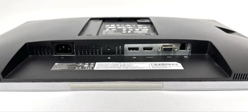 Монитор Asus BE24WQLB / 24" (1920x1200) IPS / 1x HDMI, 1x DP, 1x VGA, 3x USB 2.0, 2x Audio / 2х 2W / VESA 100x100 / Pivot