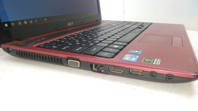 Ноутбук Б-клас Acer Aspire 5742G / 15.6" (1366x768) TN / Intel Core i5-480M (2 (4) ядра по 2.66 - 2.93 GHz) / 8 GB DDR3 / 320 GB HDD / nVidia GeForce GT 540M, 2 GB DDR3, 128-bit / WebCam / АКБ не держит