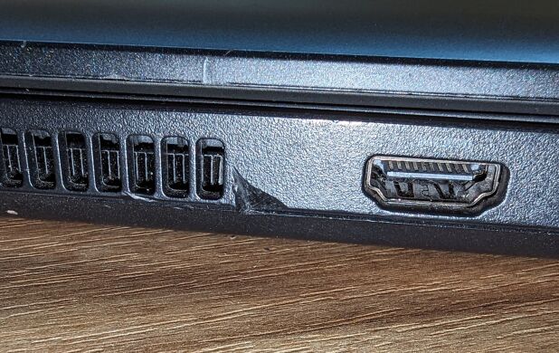 Ноутбук Б-клас Dell Latitude E5540 / 15.6" (1366x768) TN / Intel Core i5-4300U (2 (4) ядра по 1.9 - 2.9 GHz) / 8 GB DDR3 / 240 GB SSD / nVidia GeForce GT 720M, 2 GB DDR3, 64-bit / WebCam / Windows 10