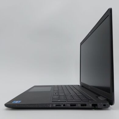 Ноутбук Dell Latitude 3520 / 15.6" (1920x1080) IPS / Intel Core i5-1135G7 (4 (8) ядра по 2.4 - 4.2 GHz) / 16 GB DDR4 / 256 GB SSD / Intel Iris Xe Graphics / WebCam Ноутбук Dell Latitude 3520 / 15.6" (1920x1080) IPS / Intel Core i5-1135G7 (4 (8) ядра по 2.4 - 4.2 GHz) / 16 GB DDR4 / 256 GB SSD / Intel Iris Xe Graphics / WebCam