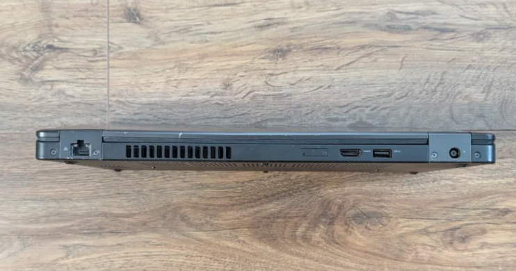 Ноутбук Dell Latitude 5480 / 14" (1366x768) TN / Intel Core i5-6300U (2 (4) ядра по 2.4 - 3.0 GHz) / 8 GB DDR4 / 128 GB SSD / Intel HD Graphics 520 / WebCam