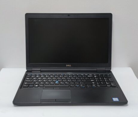 Ноутбук Dell Latitude 5590 / 15.6" (1366x768) TN LED / Intel Core i5-8250U (4 (8) ядра по 1.6 - 3.4 GHz) / 8 GB DDR4 / 128 GB SSD / HDMI
